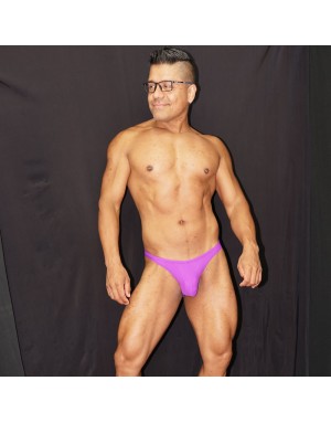 bikini hombre trasero descubierto purpura, vista acostado